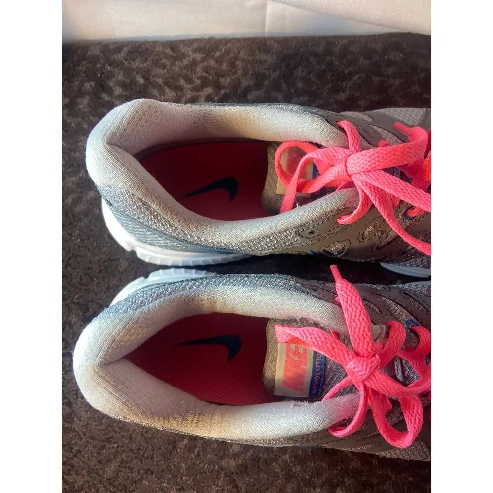 Nike Revolution 2,‎ women's